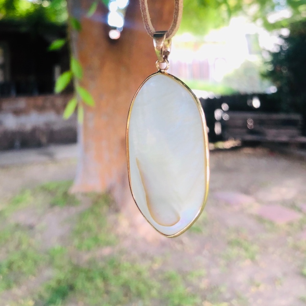 Pearl elegant necklace